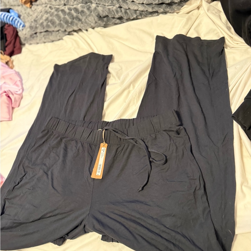 SKIMS Lounge Pants COLOR ONYX SIZE XL - Picture 4 of 6